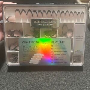 Nail Reformation Silver Lining Signature Nail Box